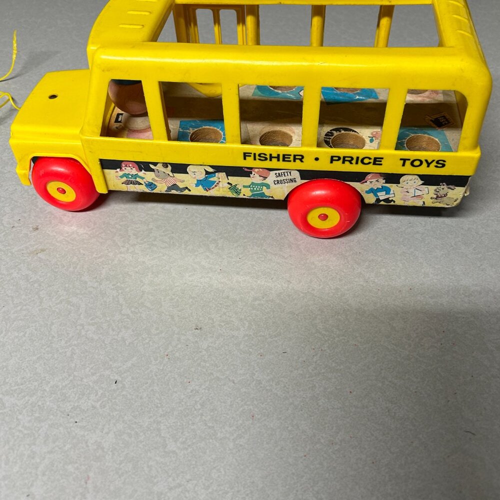 Vintage Fisher Price Little People Play Family School Bus Pull Toy #192 - Picture 7 of 9